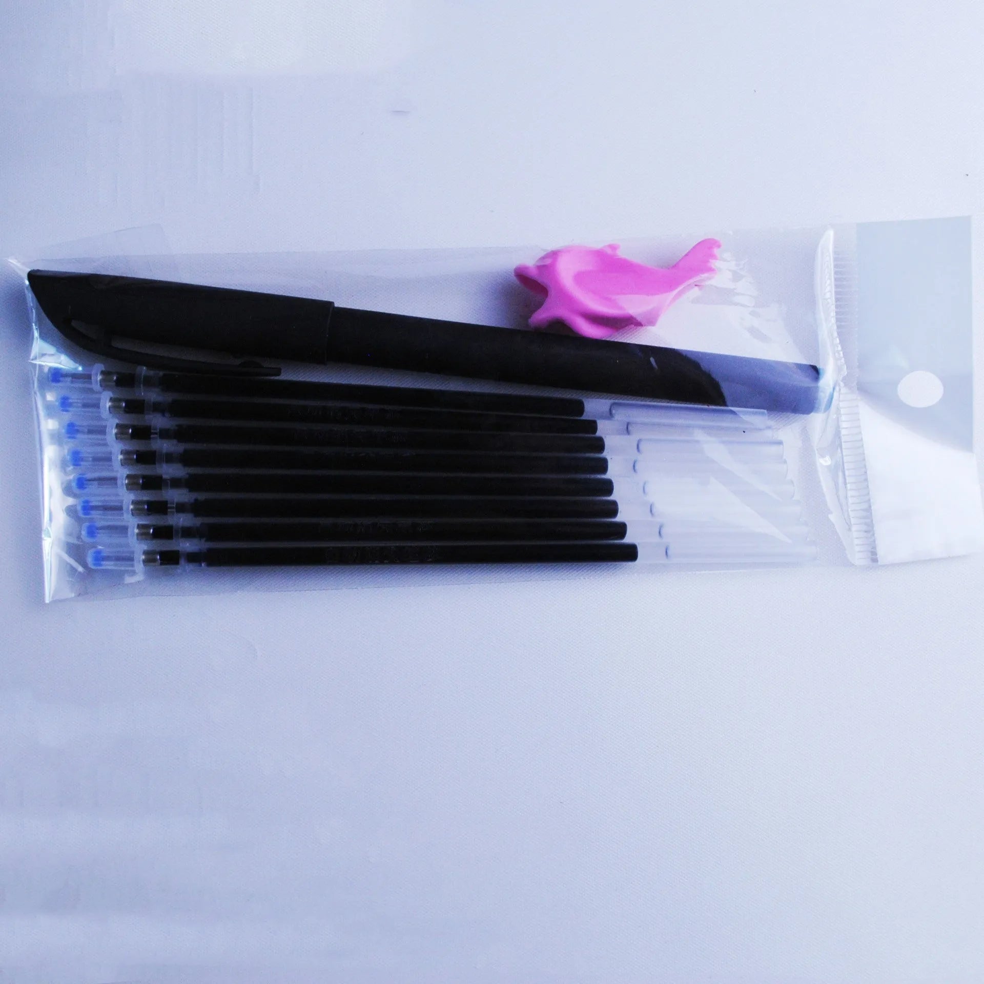 Eight blue pen refills with 0.5mm tips and 130mm body length in plastic packaging
