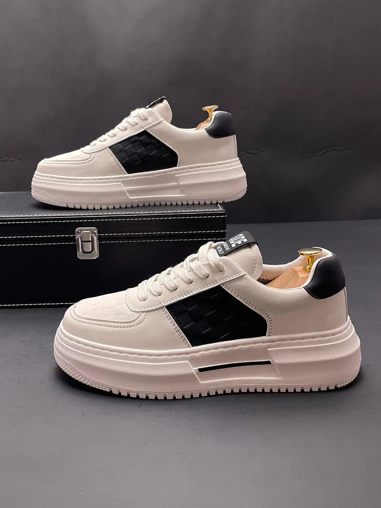Unisex leisure shoes with cloth upper and rubber foam sole in white-green colour combination