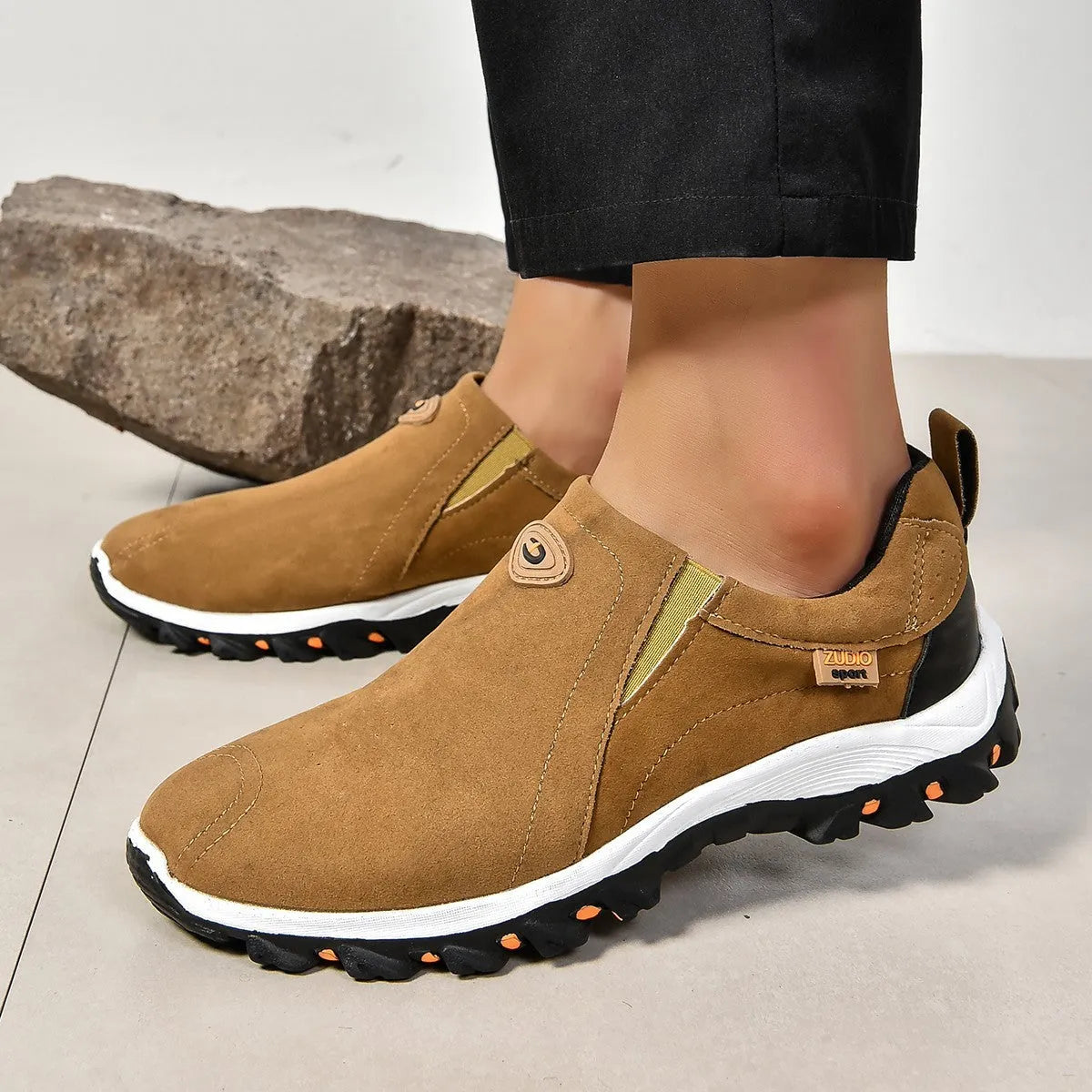 Men's round head thin shoes in slip-on oversleeve design available in multiple colours