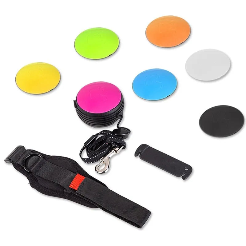 Automatic retractable dog leash extended to 3 metres, shown in vibrant orange colour with ergonomic handle.