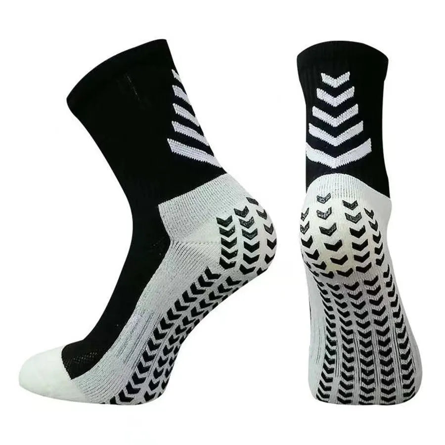 Men's mid-calf athletic socks with geometric patterns and silicone grip for running sports