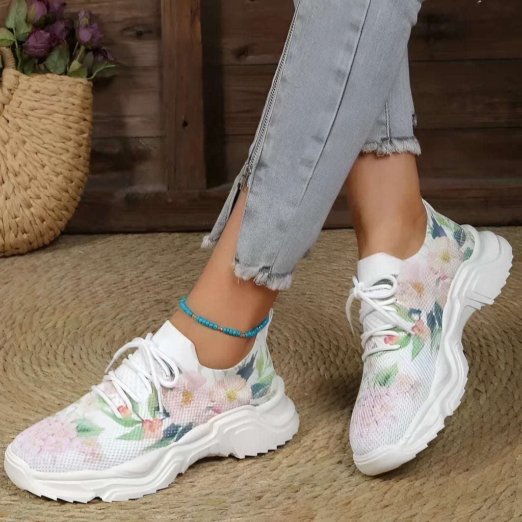 Flyknit slip-on light running shoes with 3D printed flowers, breathable mesh upper, flat heel, available in multiple colours