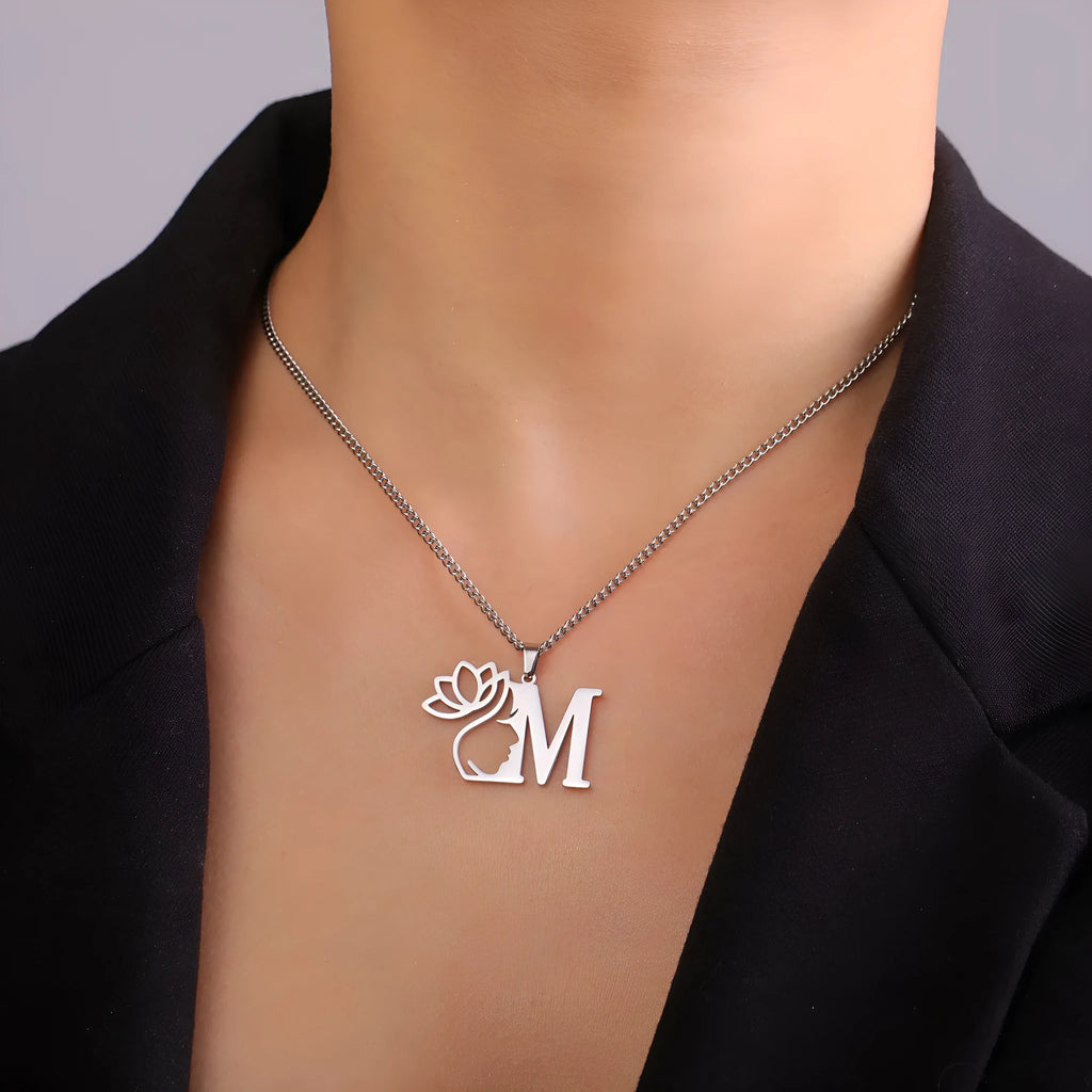 Stainless steel cross chain necklace with pendant in gold or steel colour