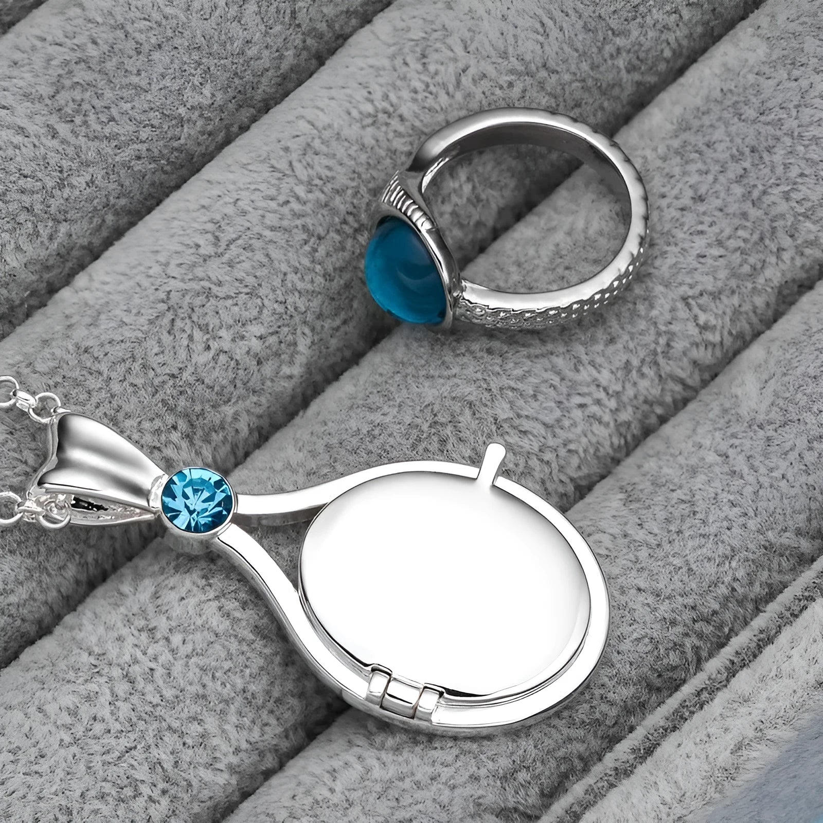 Imitation pearl mermaid ring in classic style, available in sizes No 7, No 8, No 9