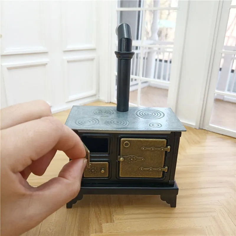 Brown wrought iron miniature stove for doll house kitchen scene, 0.9cm width