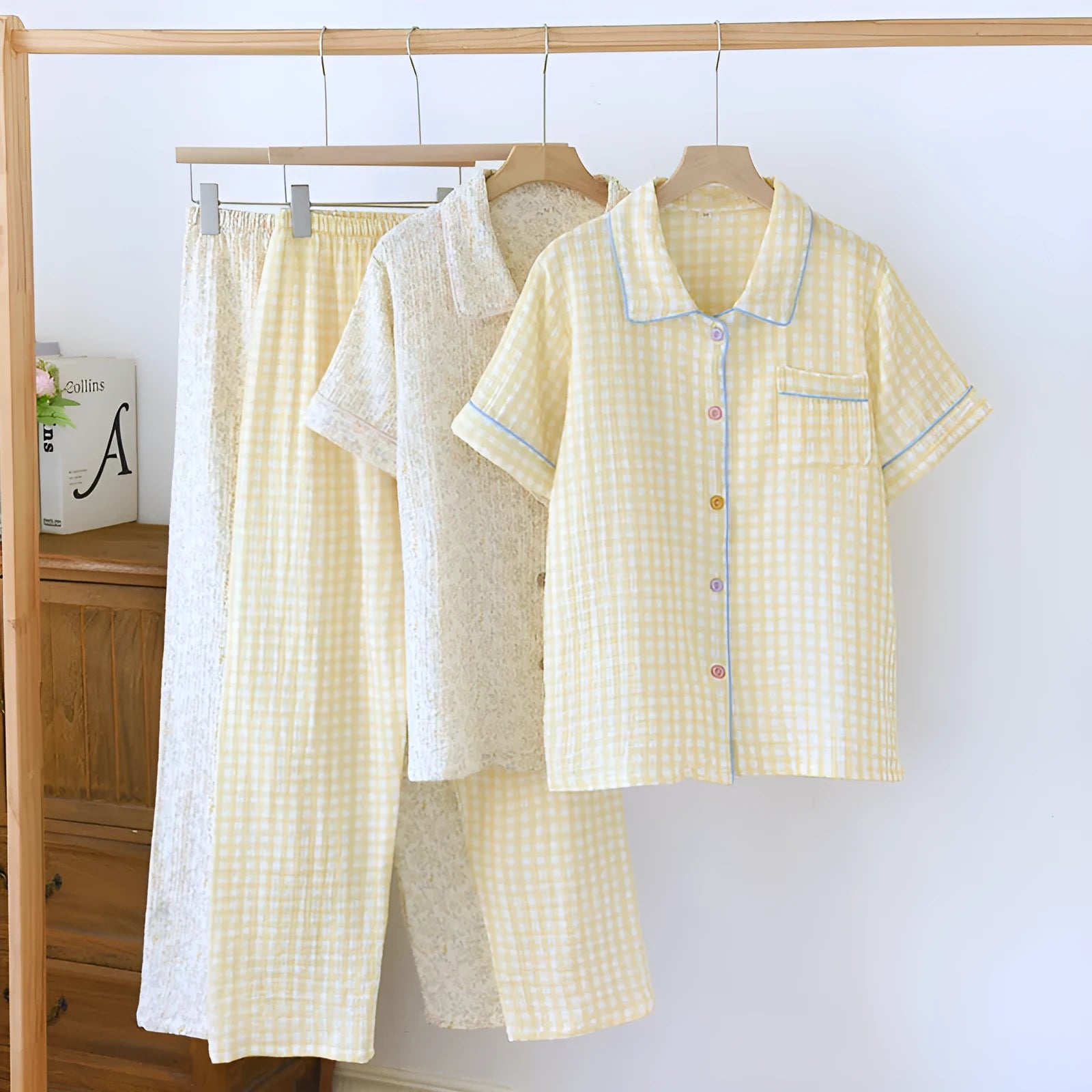 Women's loose-fitting short-sleeved cotton gauze trouser outfit in Flower Sea pattern for summer.