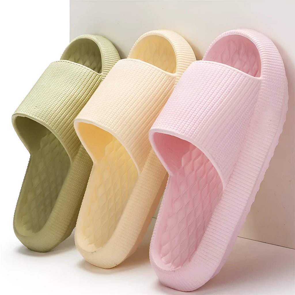 Women's solid colour EVA slippers with rhombus stripe pattern and anti-slip sole, pink colour