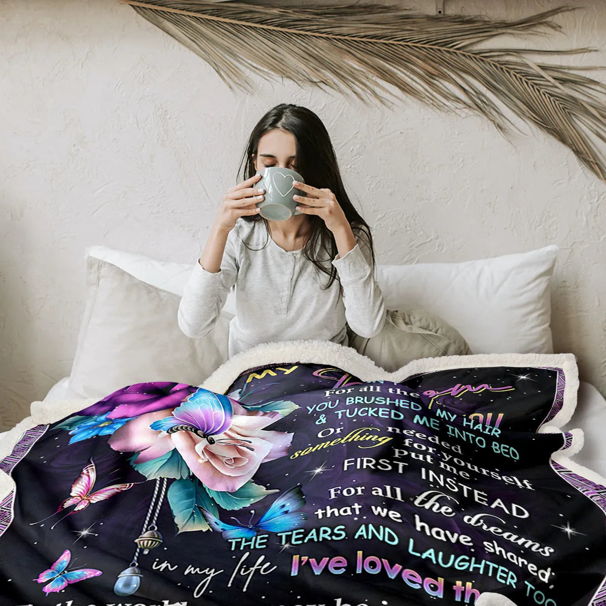 Black lamb wool blanket with butterfly theme on sofa, 150x200cm, Sherpa fleece