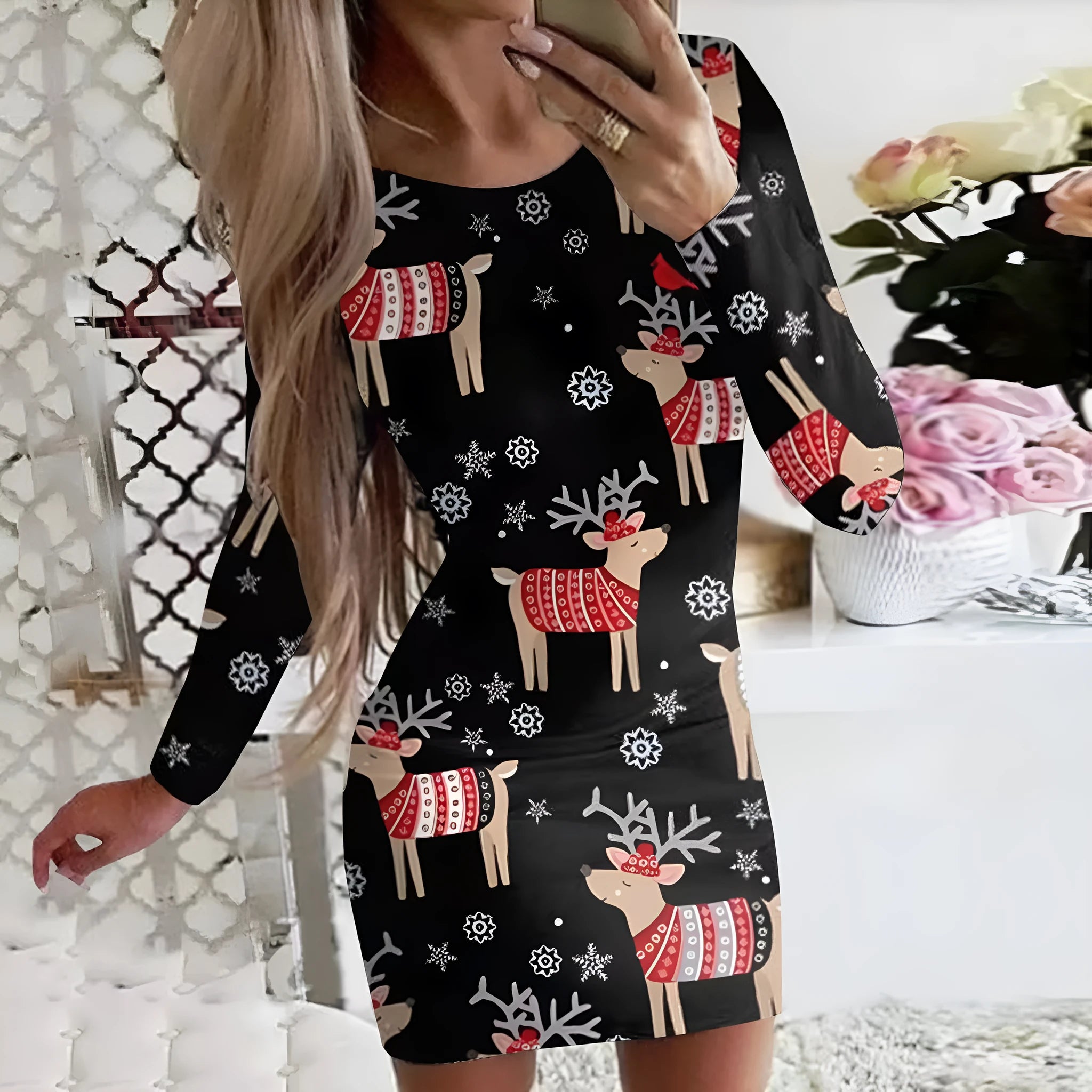Women's tight-fitting Christmas dress with animal print and long sleeves in a floral colour.