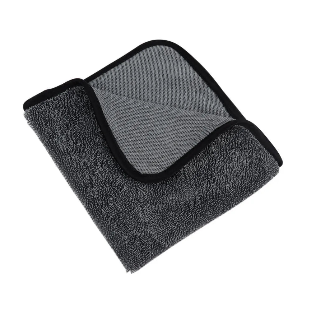 Grey microfibre car drying towel measuring 40x40cm for vehicle cleaning