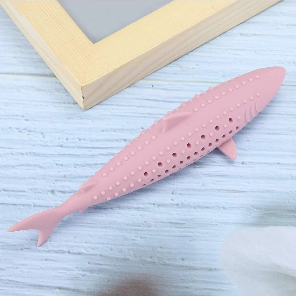 Green silicone fish-shaped interactive chew toy for cats with breathable side holes