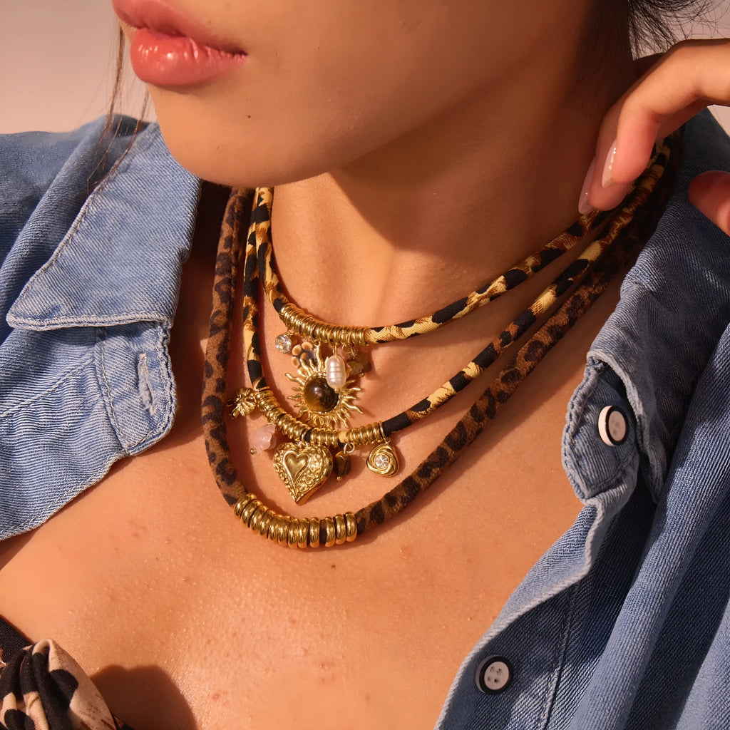 Leopard series stainless steel necklace with geometric pendant on regular chain, 18K electroplated finish