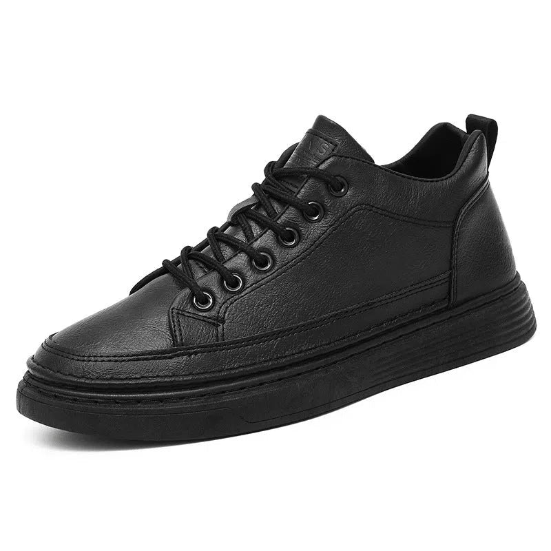 Men's mid-cut casual shoes in solid colour with synthetic PU upper, front laces, rubber sole, breathable mesh lining, waterproof and non-slip