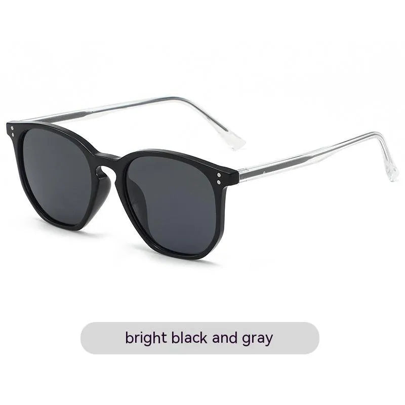 Fashion polarized sunglasses with black and gray TAC lens for women and men