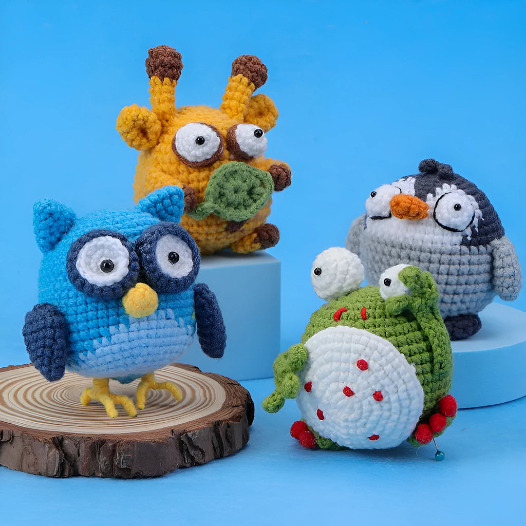 Ugly doll crocheted material package with white wool blend yarn ball and blue-yellow coaster model