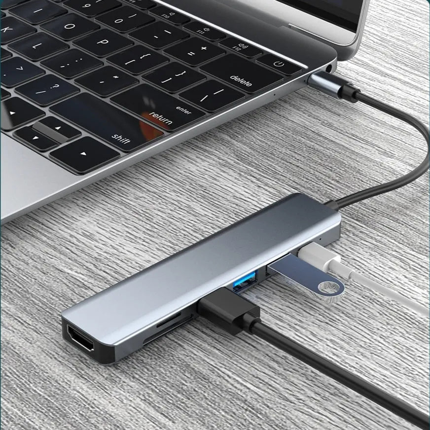 USB expander with Type-C connection and seven USB ports on 0.145 metre cable