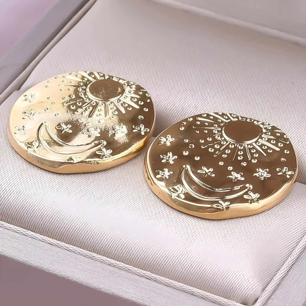 304 stainless steel geometric shell stud earrings in gold or silver electroplated finish