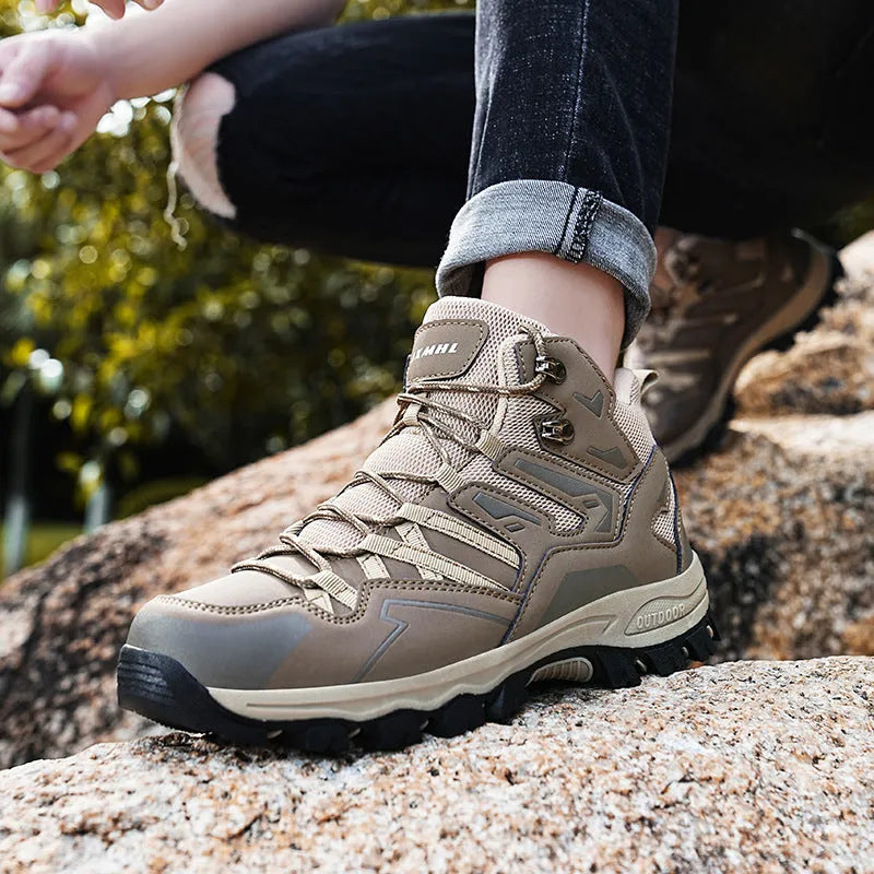 Low-top lace-up hiking sneaker with flannel upper and natural rubber sole