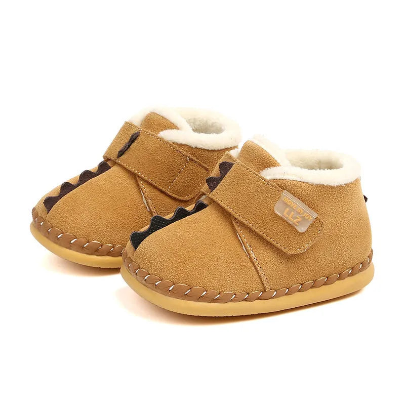 Children's winter cotton shoes with fleece lining and Velcro fastening in dark brown
