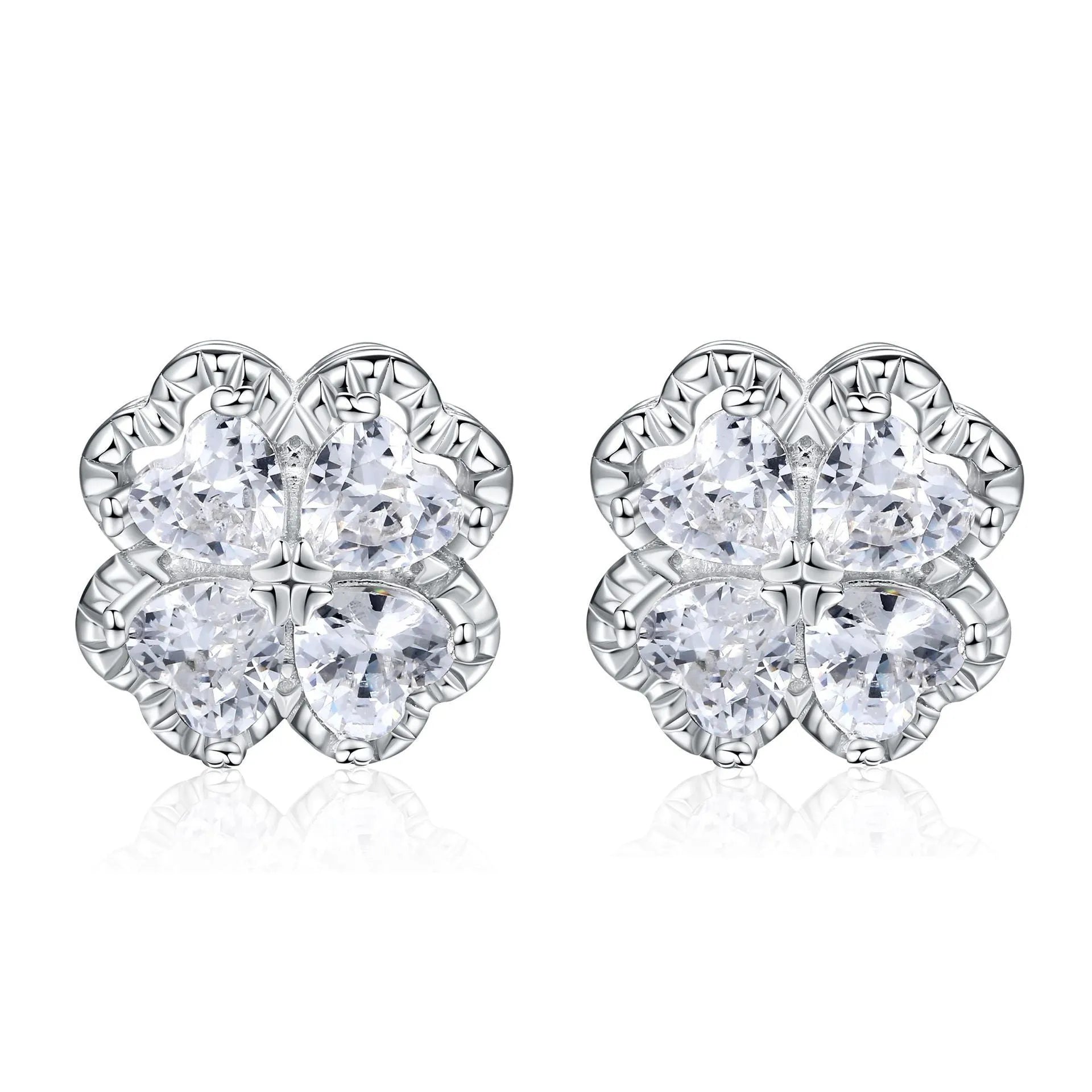 Pair of heart-shaped sterling silver stud earrings with a four-leaf clover design and a central zircon stone.
