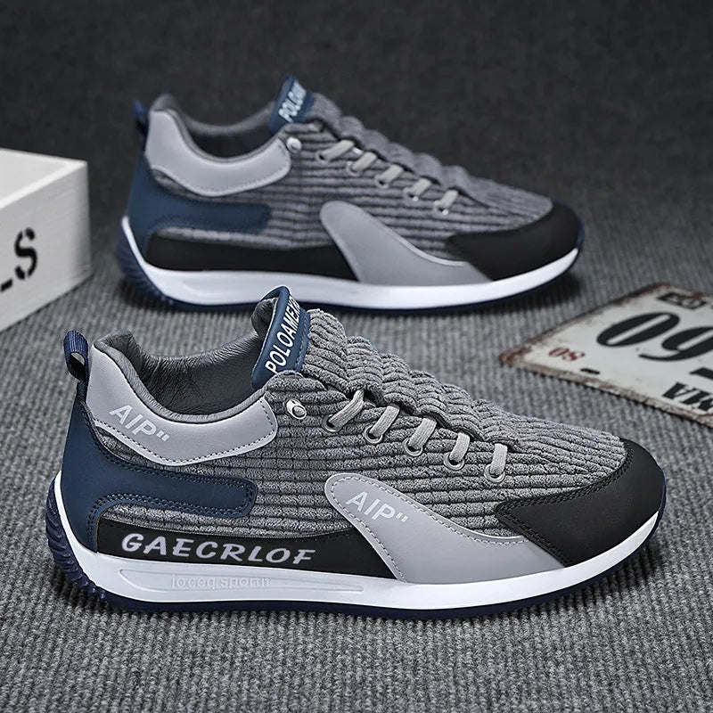 Men's green and grey mesh running shoes with viscose sole and lace-up closure