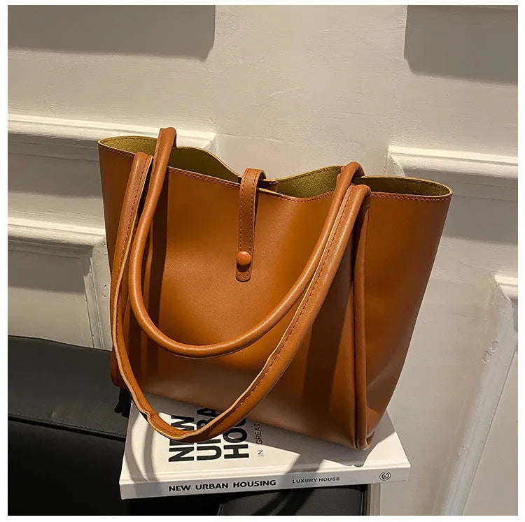 Casual large capacity solid colour tote bag for women with matching wallet in PU material