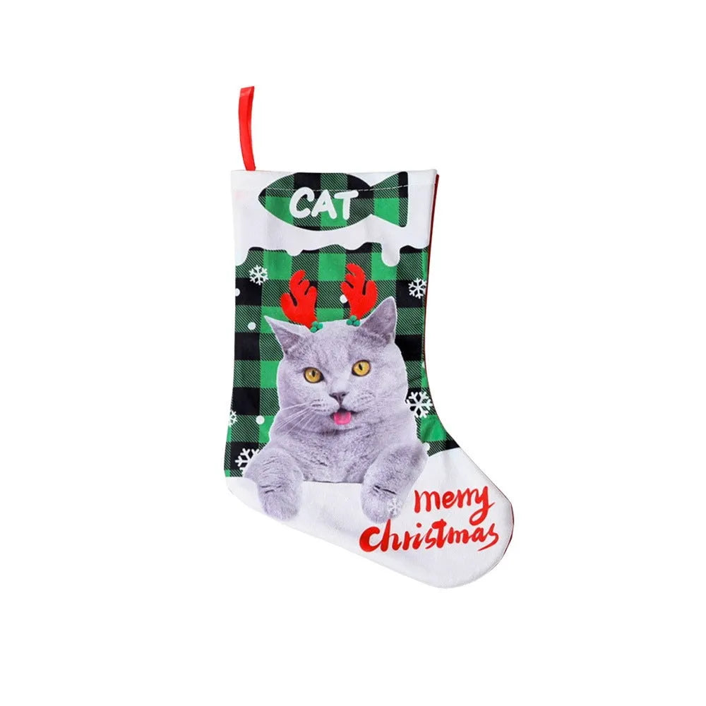 Printed cloth Christmas banner with plaid puppy and cat patterns measuring 26x36cm