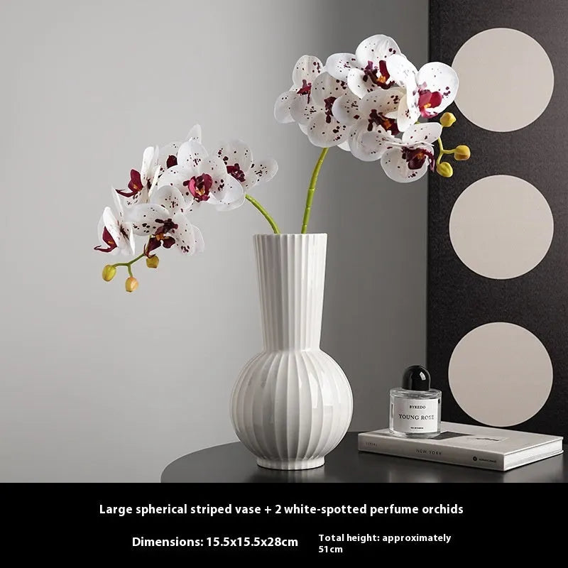 White striped ceramic vase with American country design for table decoration