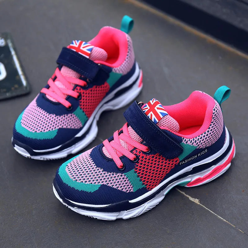 Children's mesh breathable running shoes for boys and girls, Velcro closure, pink colour, side view