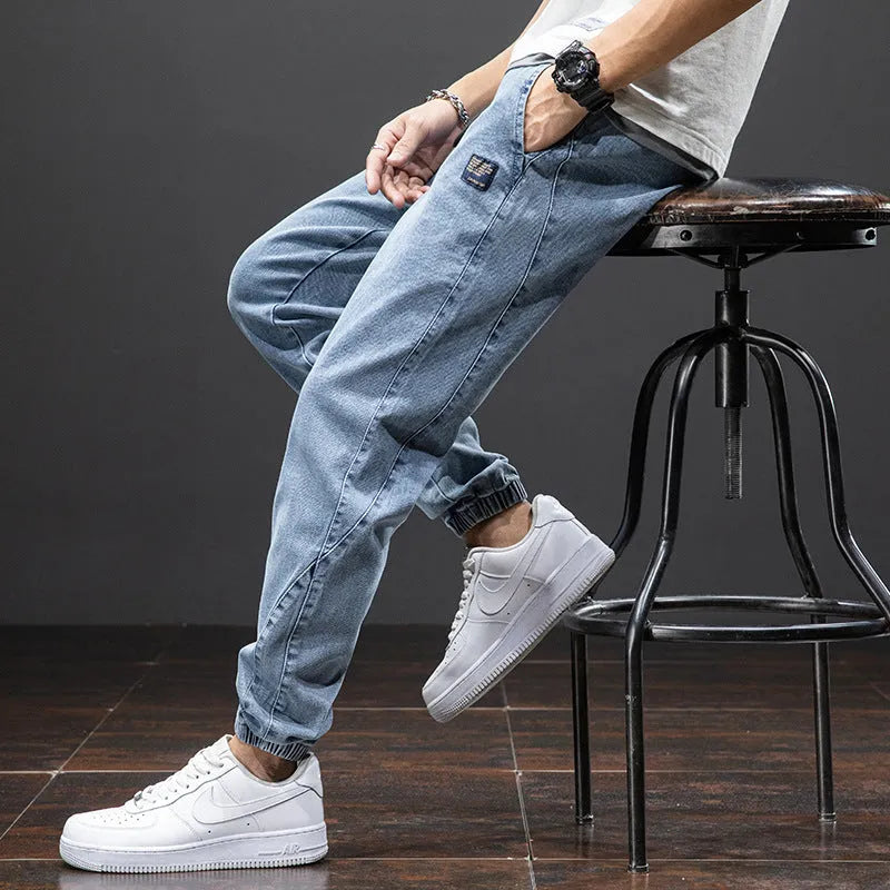 Men's loose straight-leg cargo jeans in blue with micro-elasticity cotton fabric and Korean styling