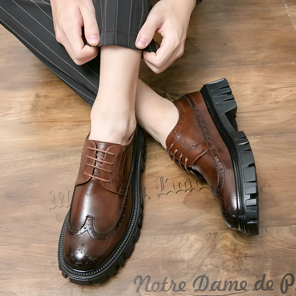 Men's black and brown business brogue shoes with round toe and artificial PU upper