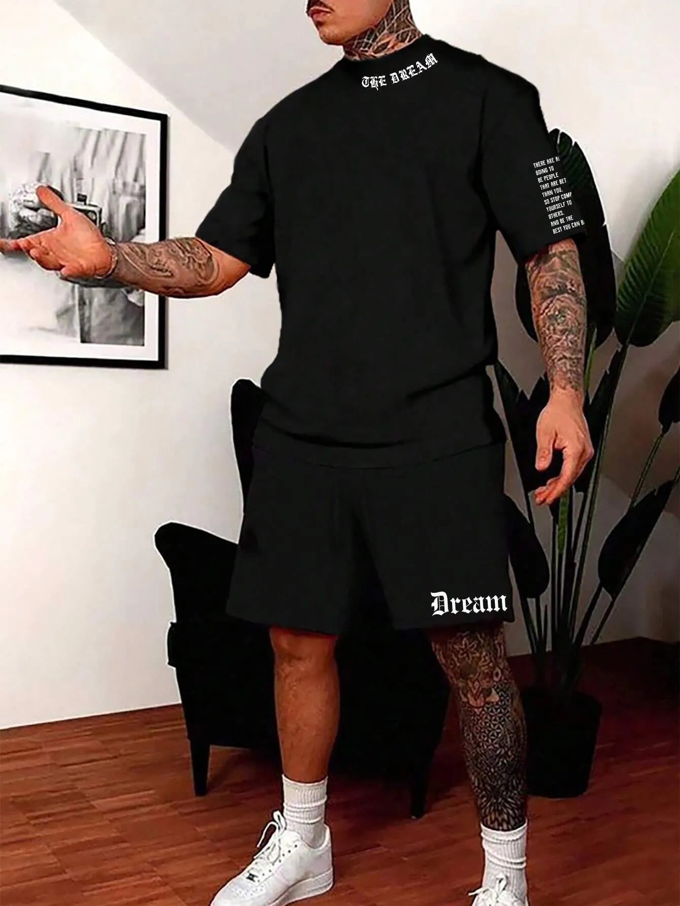 Men's printed polyester blend short sleeve top and matching shorts casual sports set
