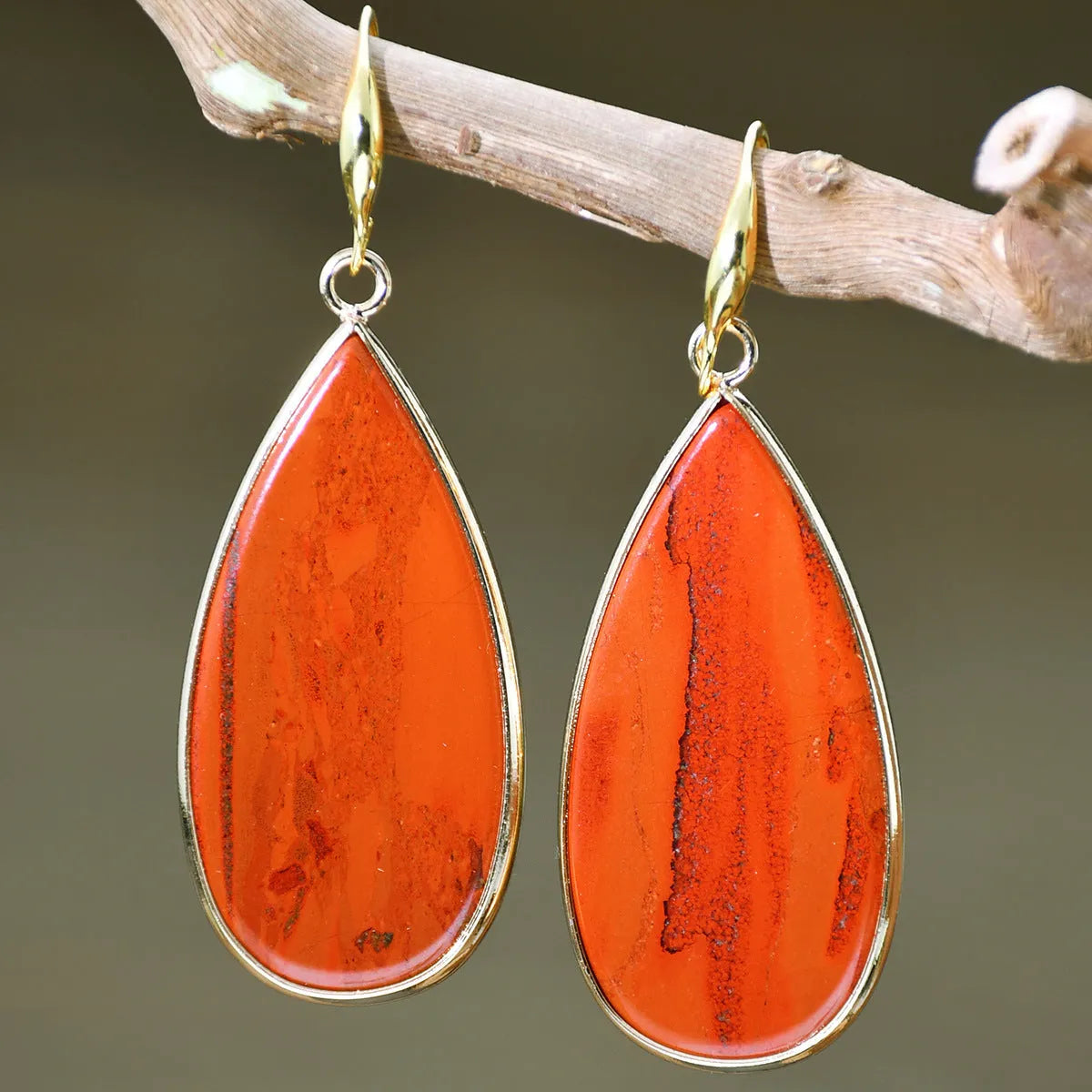 Vintage Tigereye drop-shaped earrings with long water drops design in natural stone