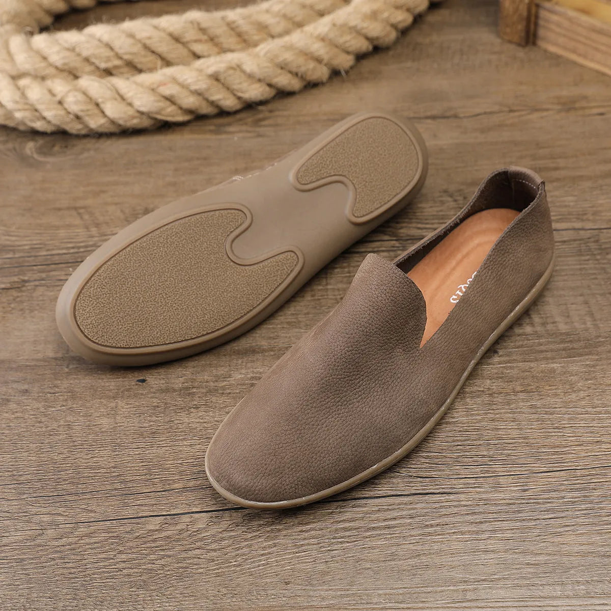 Handmade men's casual shoes in khaki and grey with cowhide upper and wedge heel design