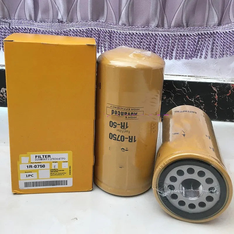 1R-0750 fuel filter element for anti-fuel oil impurity removal.
