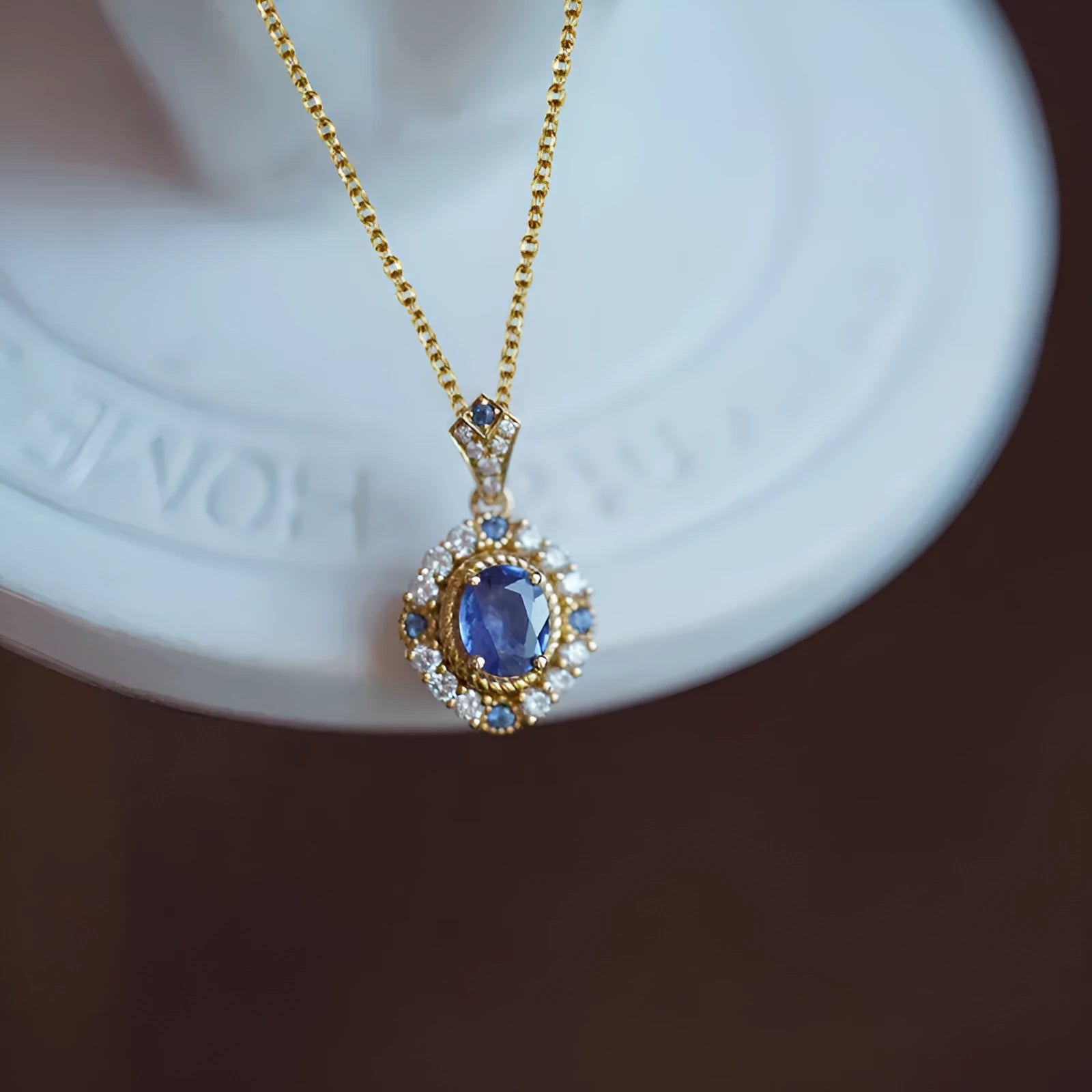 Royal necklace with mixed gem pendant on copper box chain, adjustable 21-50cm length