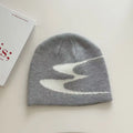 Acrylic knitted beanie hat with thermal lining in black, grey or white colours