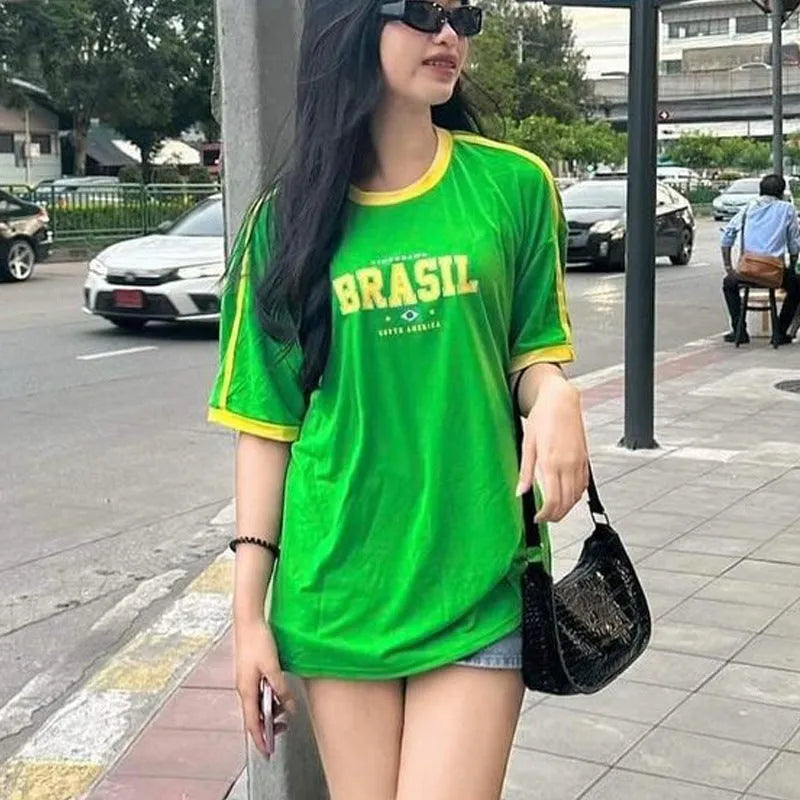 Women's slim fit t-shirt with 3D geometric pattern printing on milk silk fabric, regular sleeves
