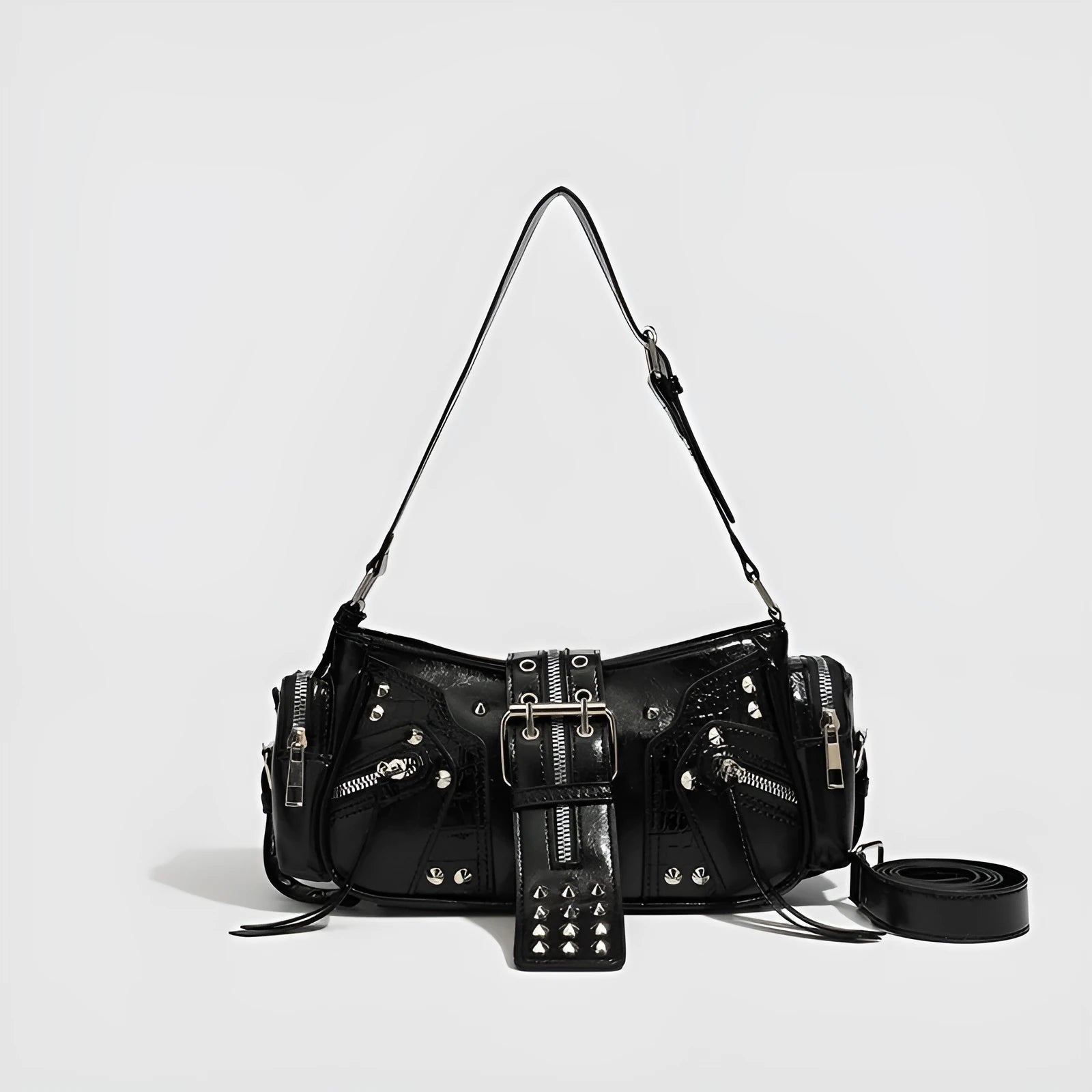Black retro dumpling-shaped women's shoulder handbag in oil wax PU leather with external pocket.
