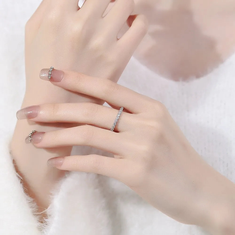 Geometric open mouth women's ring in gold colour on a copper base.