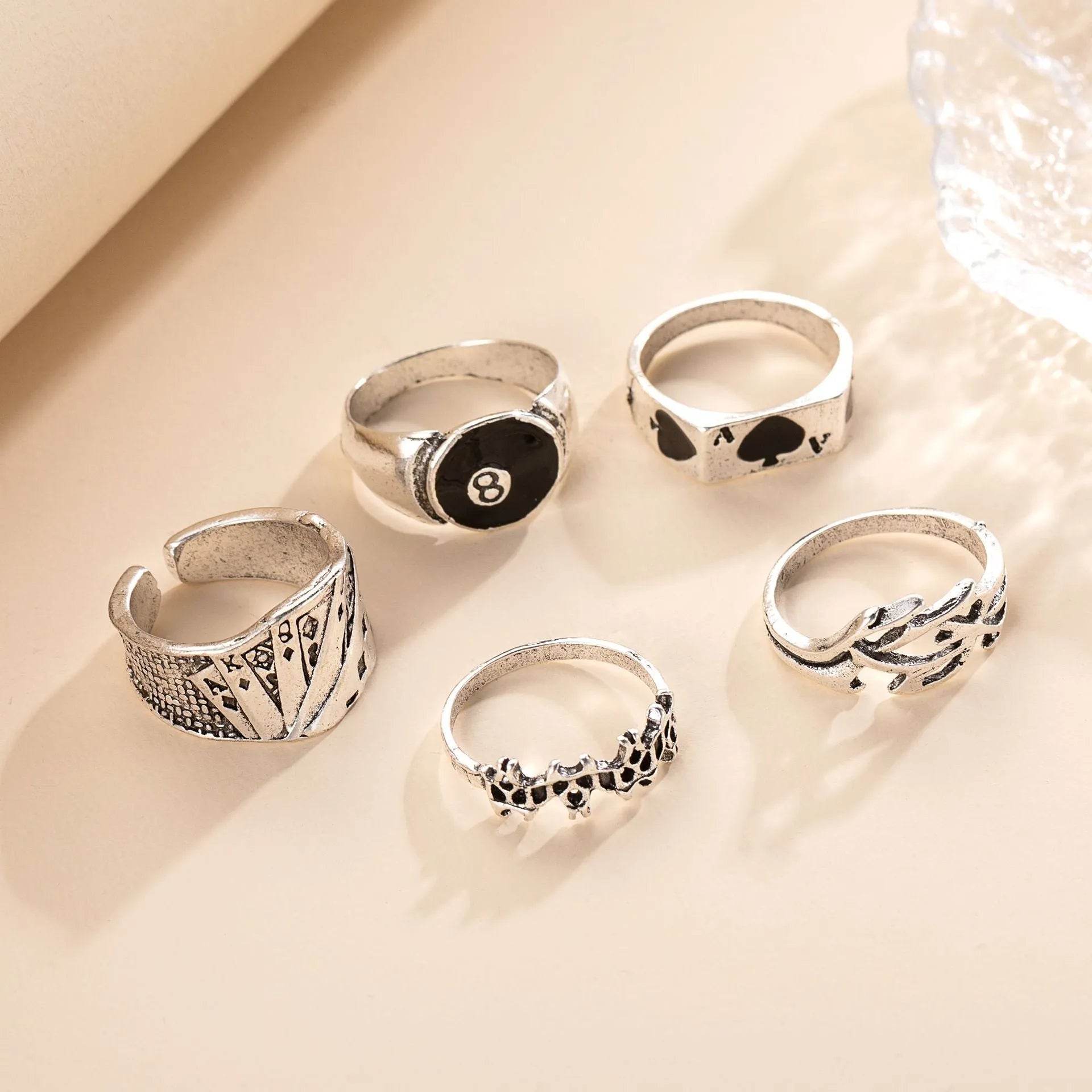 Black alloy poker ring with raised spade card design for women's jewellery