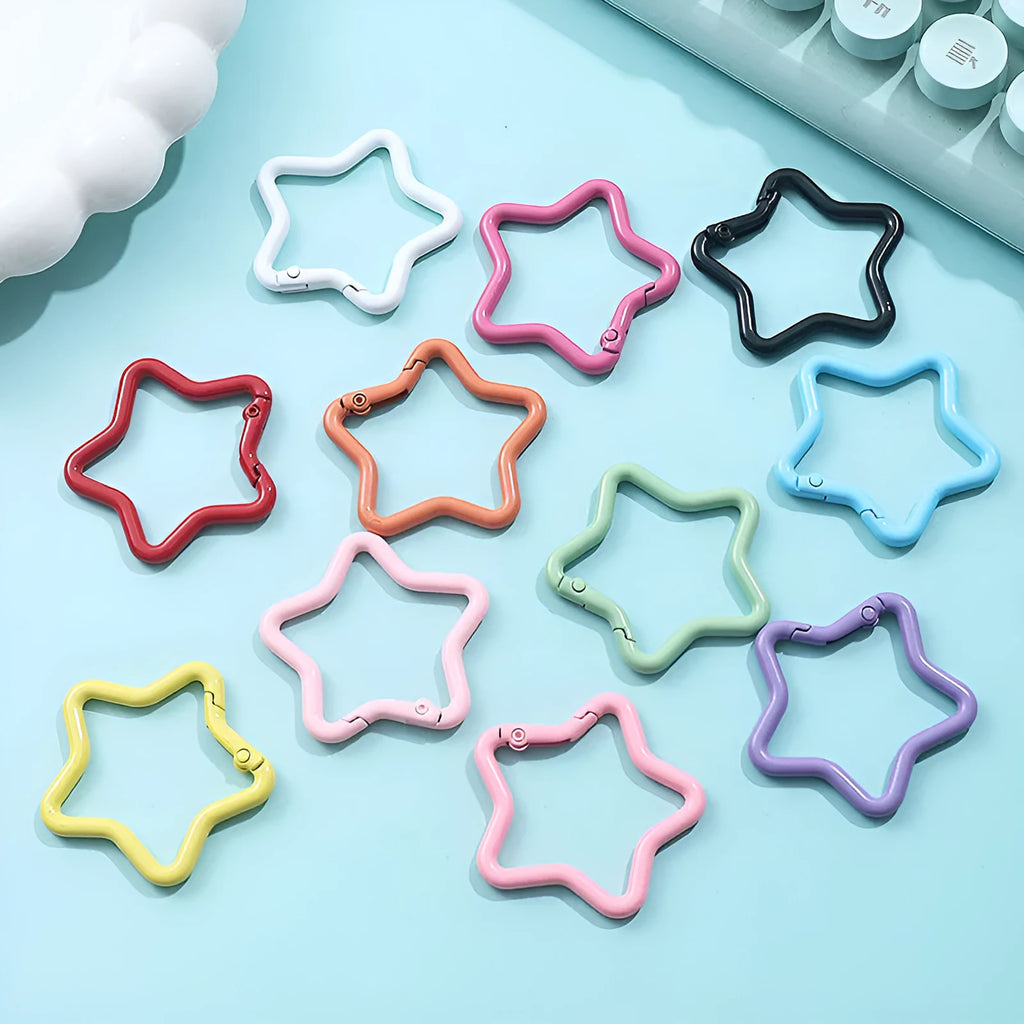 Zinc alloy five-pointed star keychain in a choice of macaron colours for bag decoration.