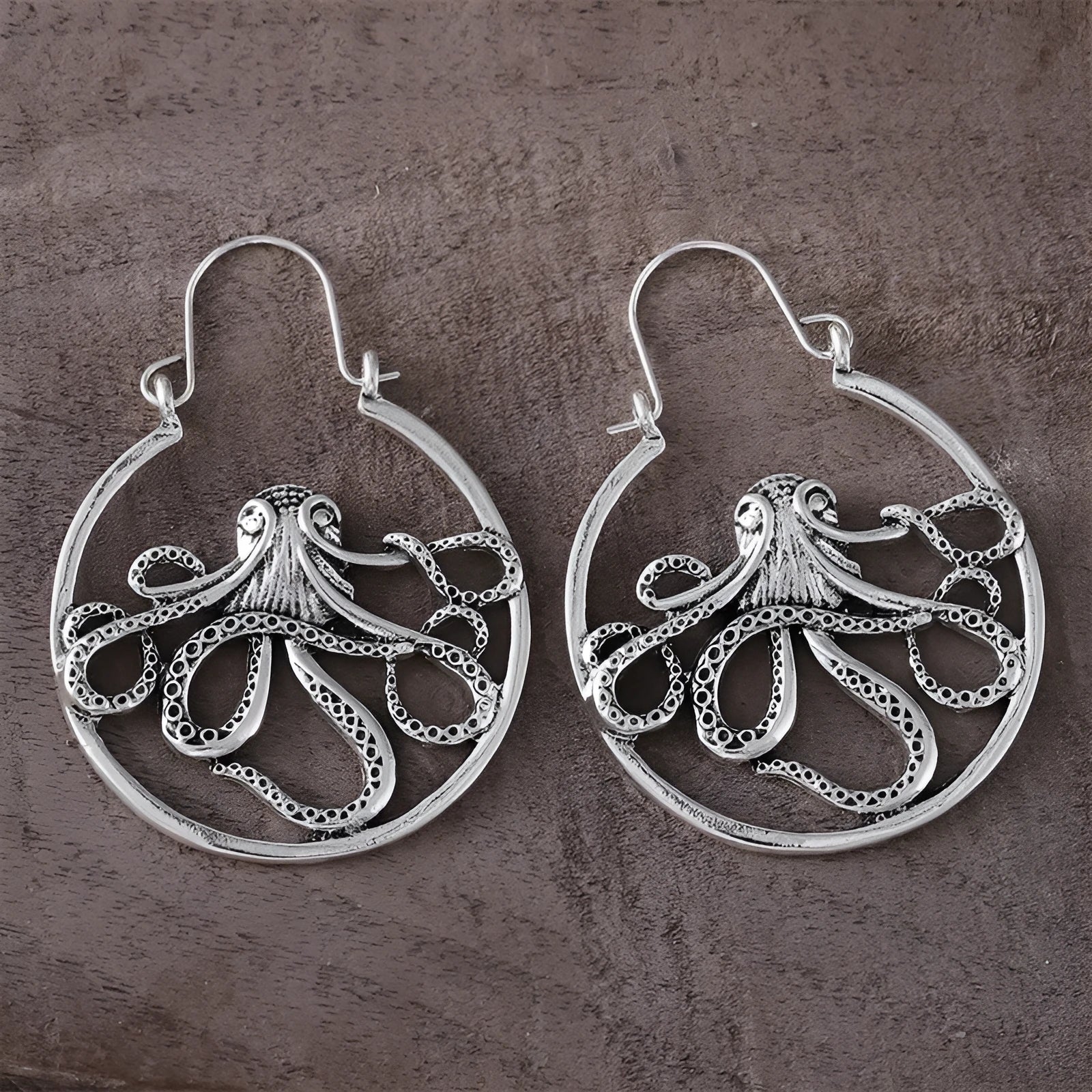 Vintage antique silver octopus earrings with detailed tentacle modelling on zinc alloy