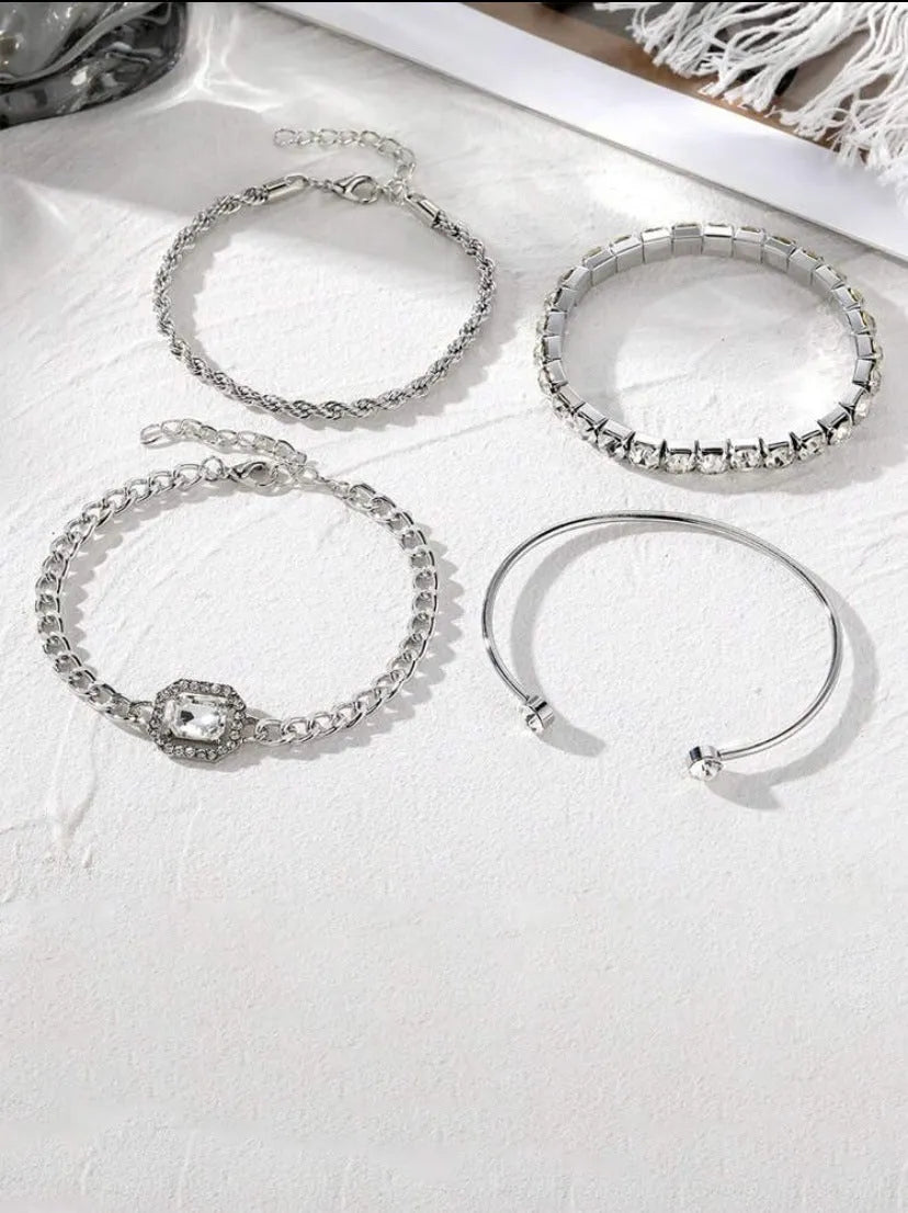 Retro geometric square diamond metal chain bracelet 4-piece set in gold or silver colour