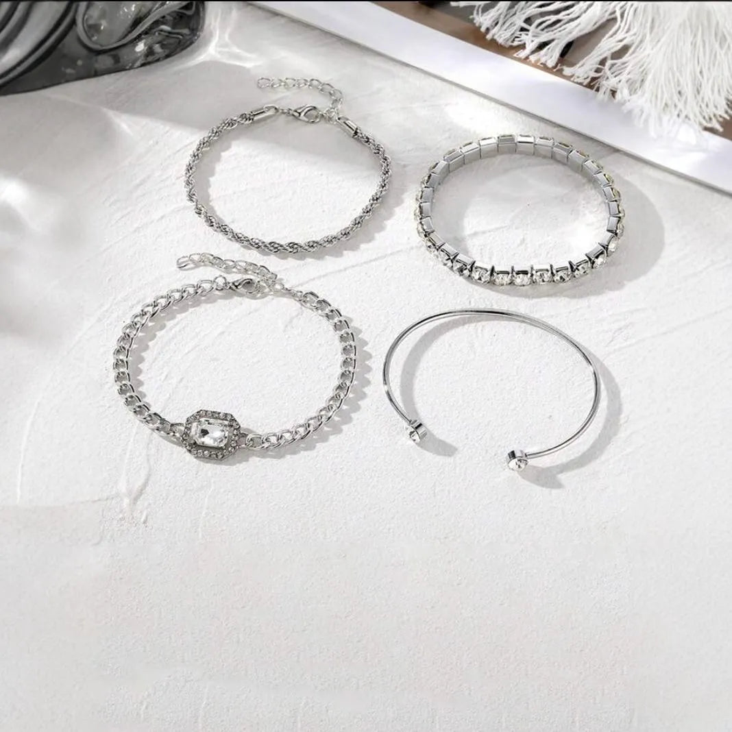Retro geometric square diamond metal chain bracelet 4-piece set in gold or silver colour