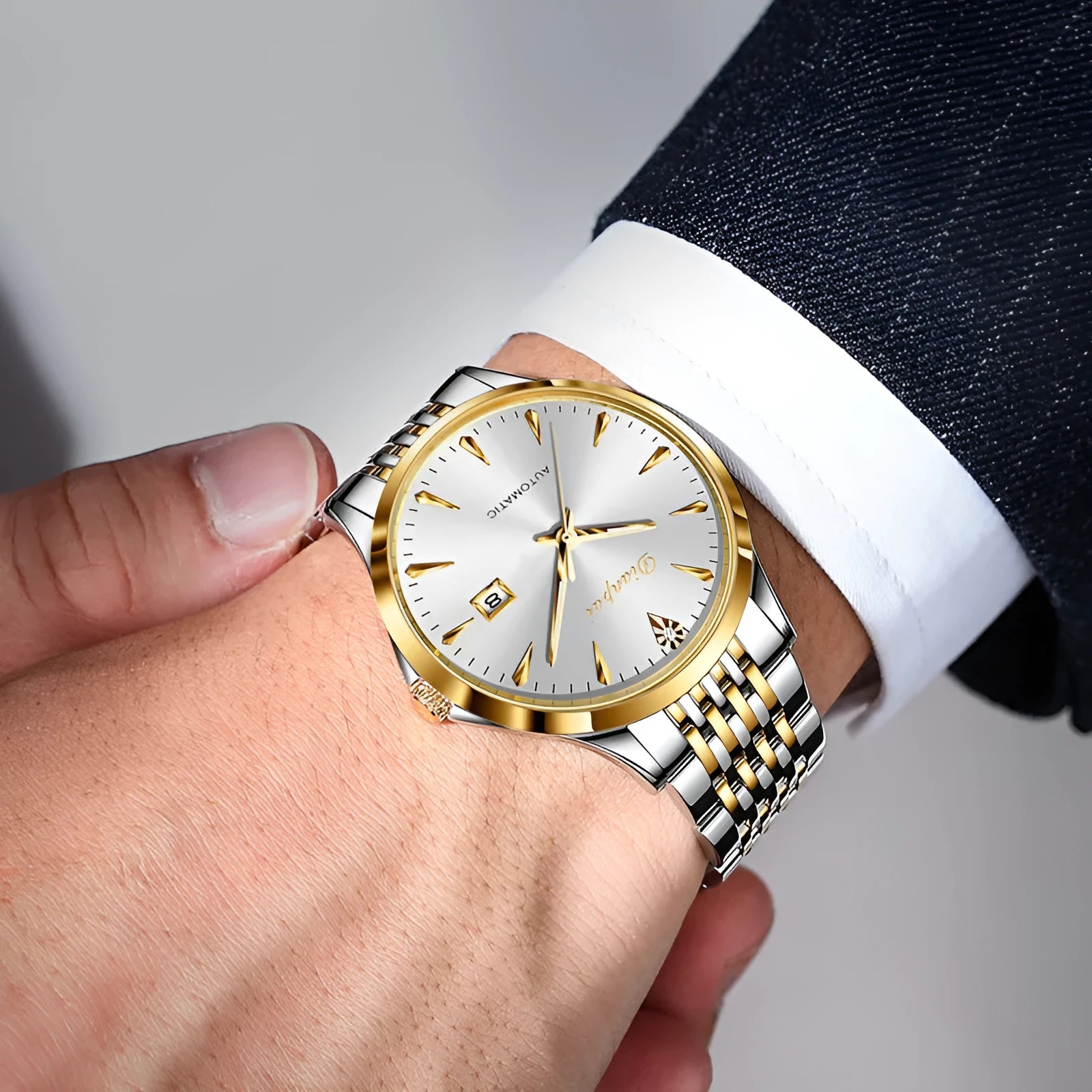 Men's stainless steel automatic watch with simple dial and mineral glass