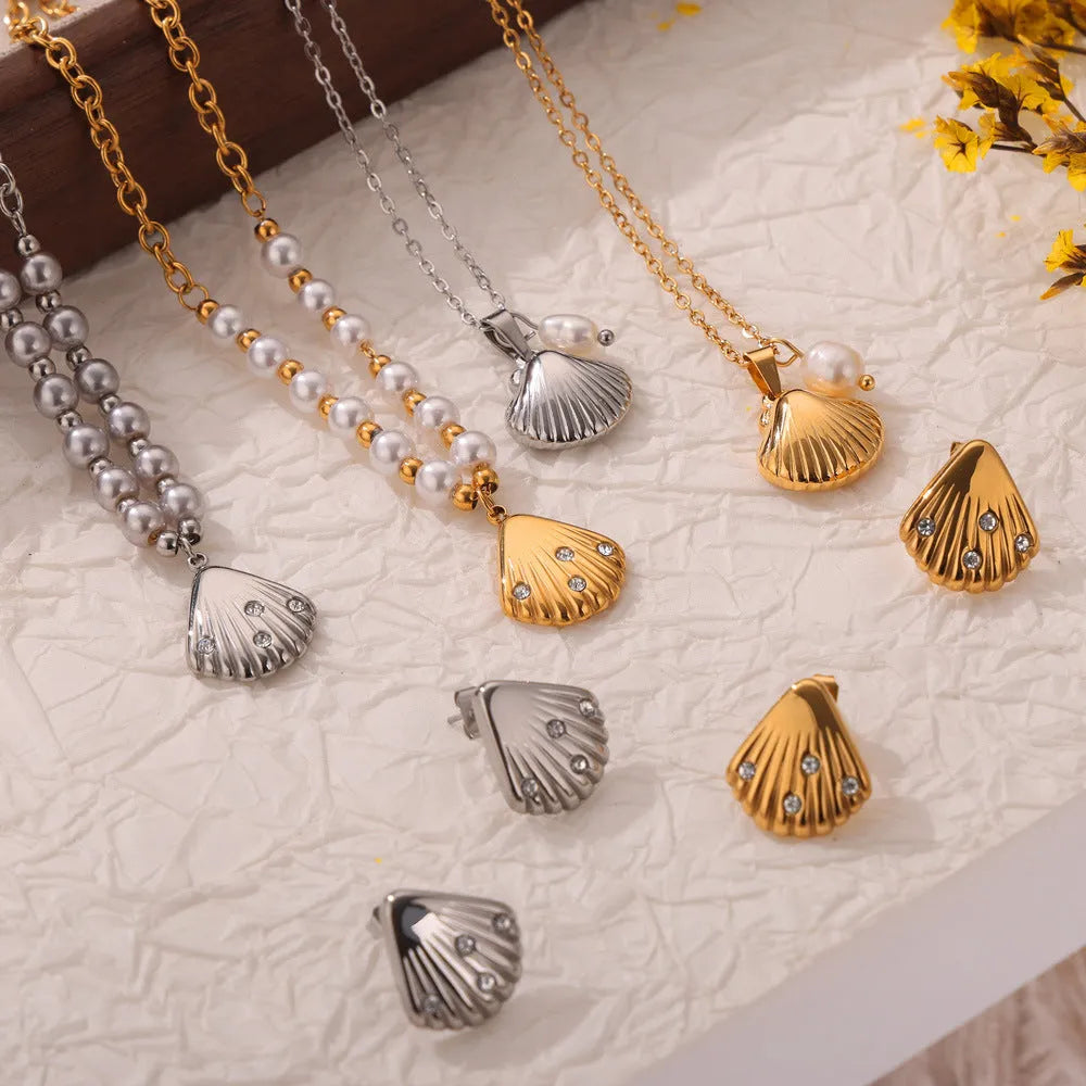 French vintage shell pendant necklace with freshwater pearl beads on titanium steel chain