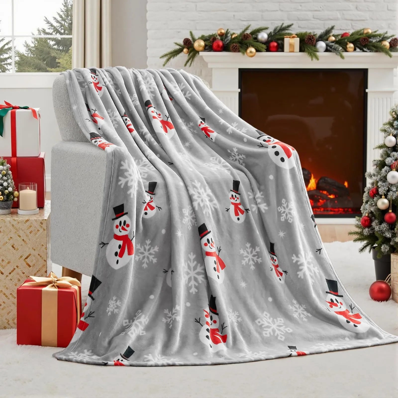 Soft flannel Christmas blanket in American style with plush texture, available in five colours and twelve size options