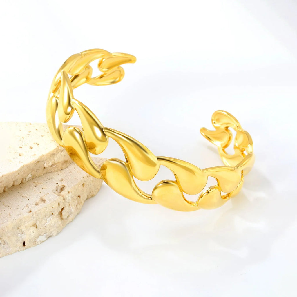 Stainless steel European design bracelet in BR927601S, BR927601G or BR927201G colour finish