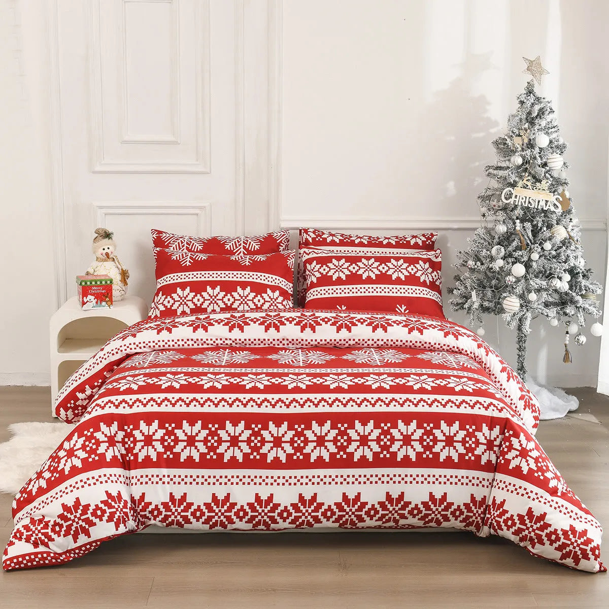 Winter Sleepers red bedding three-piece set with quilt cover and pillowcases